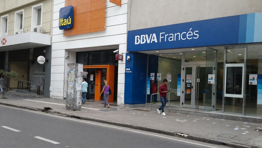 Paran bancos este miércoles: qué trámites pueden verse afectados